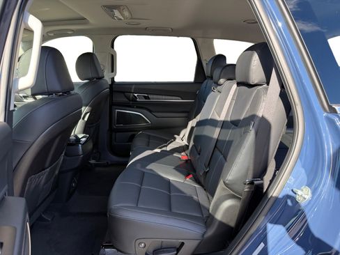 New 2025 Kia Telluride EX image 16