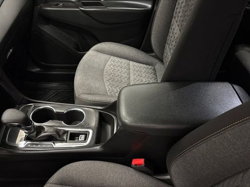Used 2022 Chevrolet Equinox LT FWD image 16