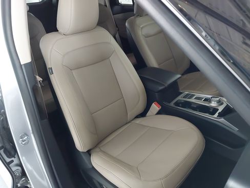 Used 2020 Ford Explorer Limited RWD image 28
