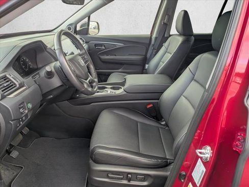 Used 2025 Honda Ridgeline RTL+ image 13