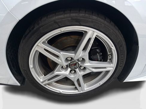 Used 2021 Chevrolet Corvette Stingray Coupe w/ Z51 Performance Package RWD image 78