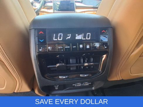 Used 2024 Jeep Grand Cherokee L Summit AWD/4WD image 15