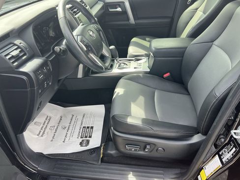 Used 2024 Toyota 4Runner SR5 Premium w/ Moonroof Package RWD image 16