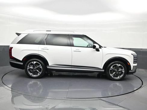 Used 2026 Hyundai Palisade Limited FWD image 7