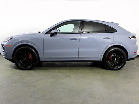 Certified 2026 Porsche Cayenne S AWD/4WD image 2