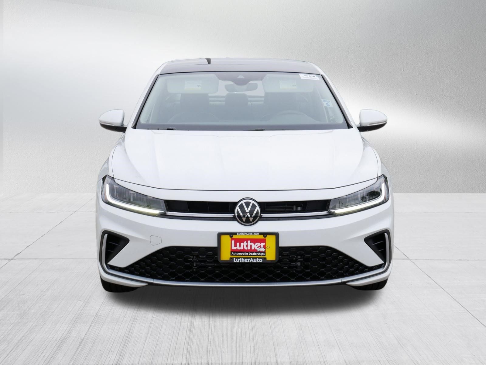 Certified 2026 Volkswagen Jetta SEL FWD image 2