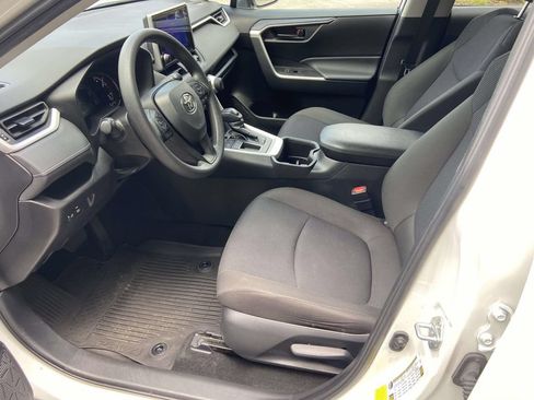 Used 2024 Toyota RAV4 LE FWD image 14