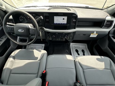 New 2026 Ford F250 XL w/ XL Driver Assist Package AWD/4WD image 9