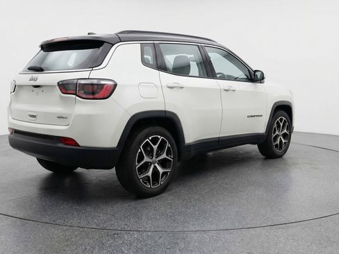 Used 2025 Jeep Compass Limited AWD/4WD image 9