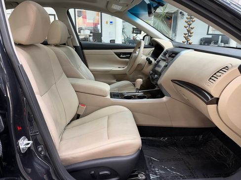 Used 2015 Nissan Altima 2.5 SL w/ Technology Package FWD image 17