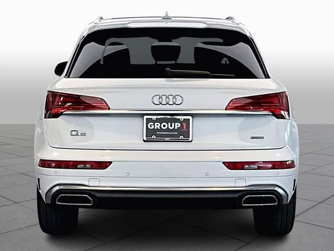 Used 2022 Audi Q5 2.0T Premium w/ Convenience Package image 5