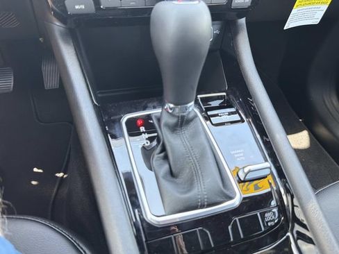 New 2026 Jeep Compass Latitude AWD/4WD image 31