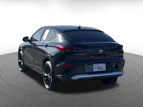 Used 2025 Buick Envista Sport Touring image 11