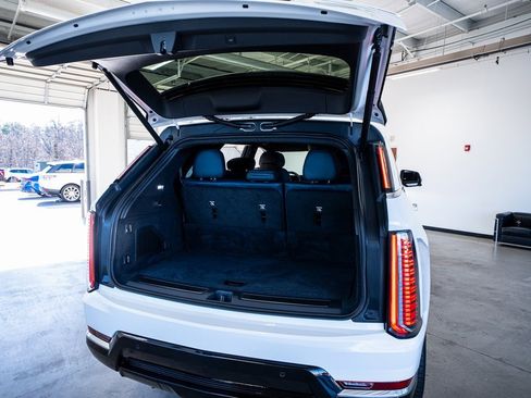 Used 2025 Cadillac Escalade IQ Luxury 2 image 67