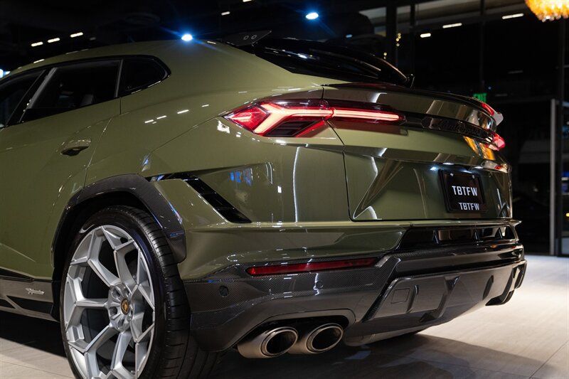 Used 2023 Lamborghini Urus Performante AWD/4WD image 44