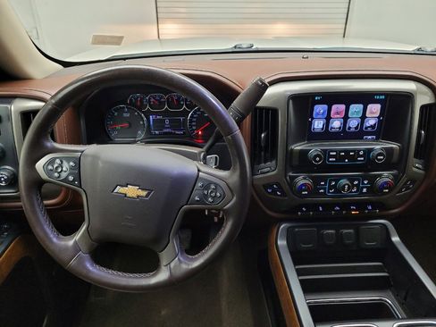 Used 2015 Chevrolet Silverado 1500 High Country AWD/4WD image 22