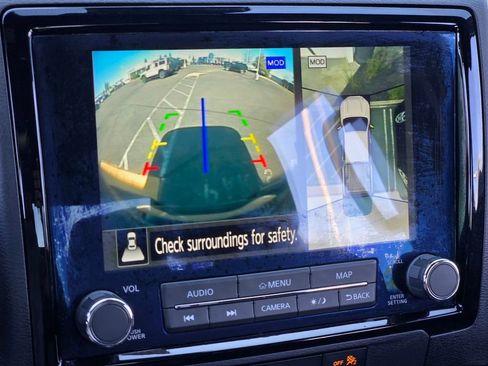 Used 2024 Nissan Frontier Pro-X w/ Pro Convenience Package image 18