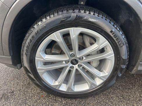 Used 2025 Audi Q7 3.0T Premium Plus image 19