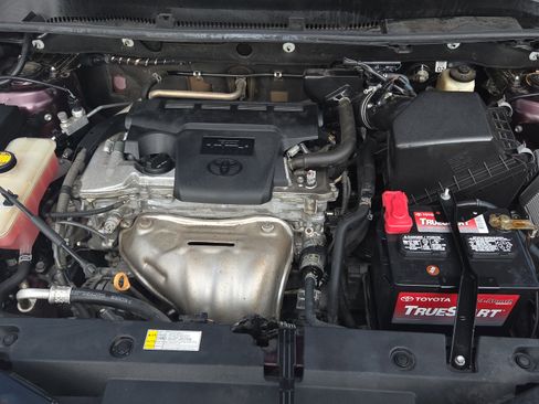 Used 2017 Toyota RAV4 SE image 23