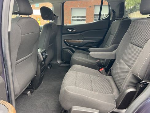 Used 2019 GMC Acadia SLE image 24