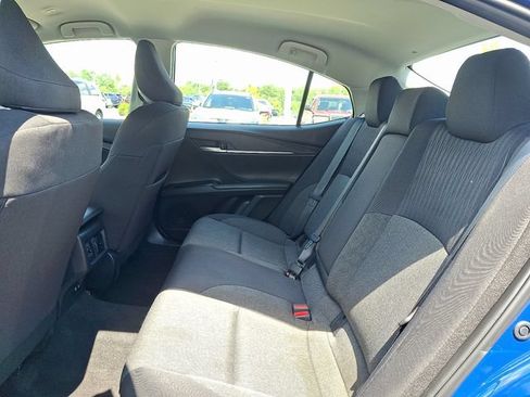 Used 2025 Toyota Camry LE AWD/4WD image 10