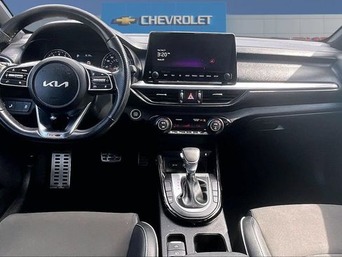 Used 2024 Kia Forte GT-Line w/ GT-Line Premium Package FWD image 7