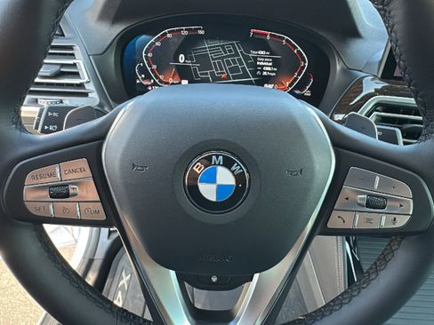 Used 2025 BMW X4 xDrive30i w/ Premium Package image 18
