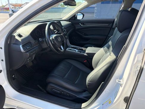 Certified 2022 Honda Accord Touring image 17