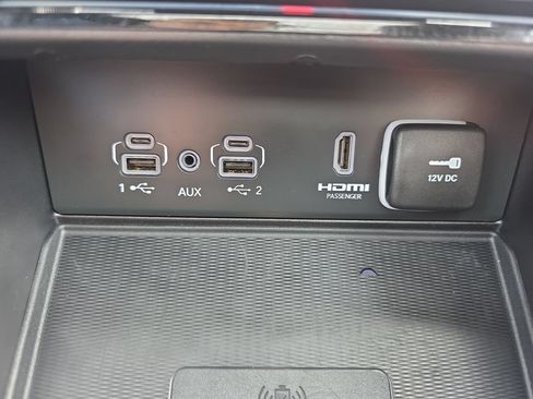 Used 2024 Jeep Grand Cherokee L Summit AWD/4WD image 36
