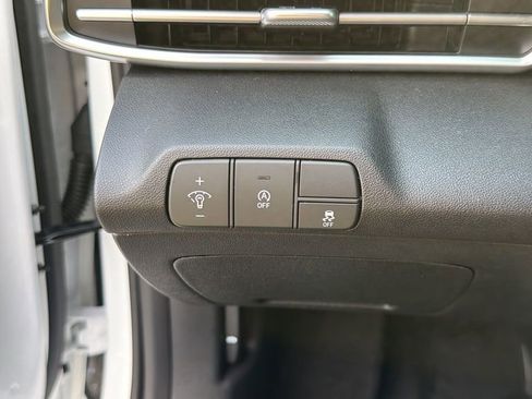 New 2026 Hyundai Elantra SE image 31