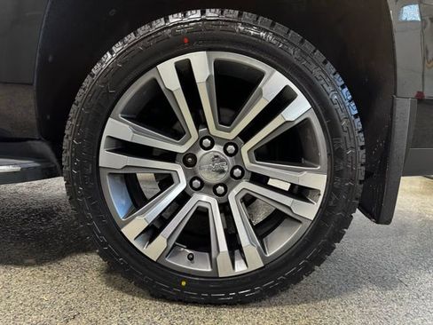 Used 2018 GMC Yukon Denali w/ Denali Ultimate Package image 29