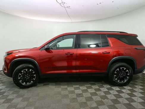 Used 2026 Chevrolet Traverse Z71 w/ LPO, Floor Liner Package AWD/4WD image 6