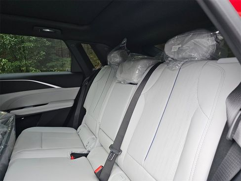 New 2026 Cadillac Lyriq Sport image 20