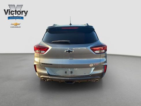 Used 2022 Chevrolet TrailBlazer RS w/ Sun and Liftgate Package FWD image 6