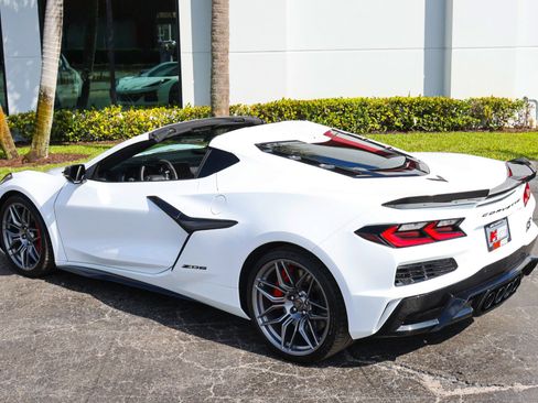 Used 2024 Chevrolet Corvette Z06 w/ Battery Protection Package image 47