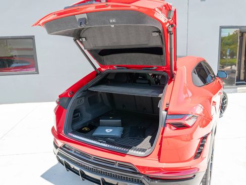 Used 2024 Lamborghini Urus S AWD/4WD image 64