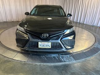 Used 2022 Toyota Camry SE FWD video 2