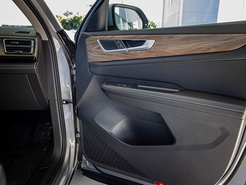 New 2026 Volkswagen Atlas SE image 41