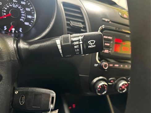 Used 2018 Kia Forte LX FWD image 13