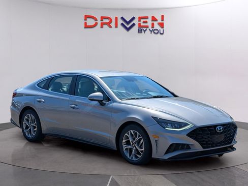 Used 2023 Hyundai Sonata SEL FWD image 11
