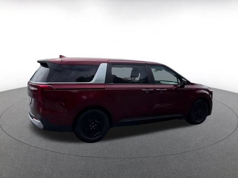 Used 2026 Kia Carnival FWD image 14