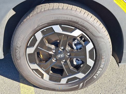 Used 2025 Hyundai Santa Fe SEL image 9