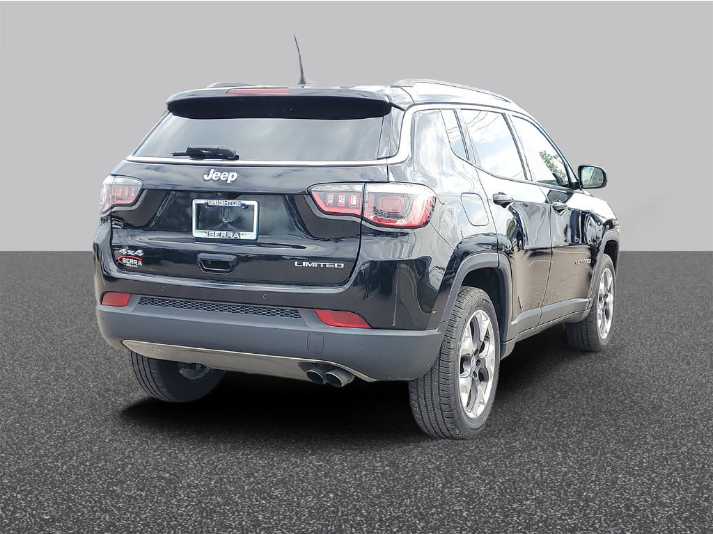Used 2018 Jeep Compass Limited w/ Navigation Group AWD/4WD image 3