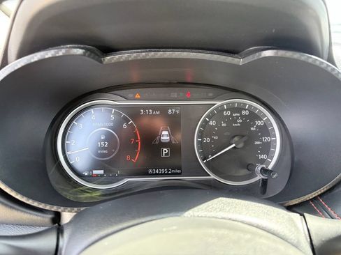 Used 2024 Nissan Versa SR FWD image 22