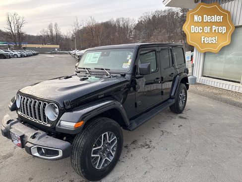 New 2025 Jeep Wrangler Unlimited Sahara w/ Technology Group AWD/4WD image 3