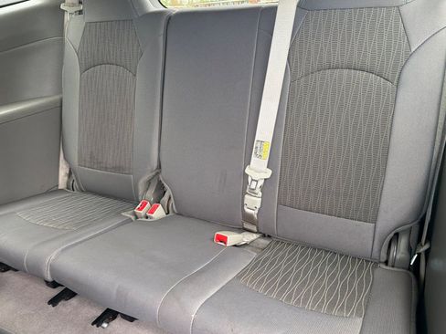 Used 2015 Chevrolet Traverse LS FWD image 16