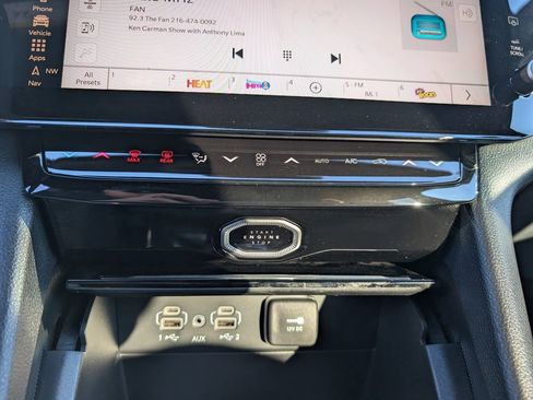 New 2026 Jeep Grand Cherokee L Limited image 32