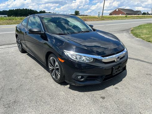 Used 2018 Honda Civic EX-L image 2