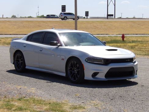 Used 2023 Dodge Charger Scat Pack w/ Plus Group RWD image 5
