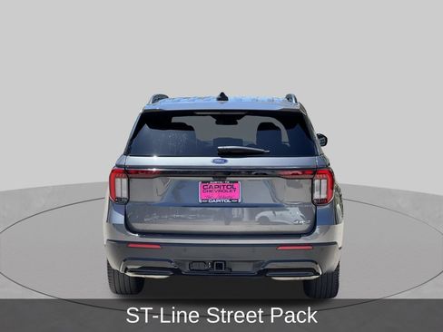 Used 2025 Ford Explorer ST-Line w/ ST-Line Street Pack AWD/4WD image 4